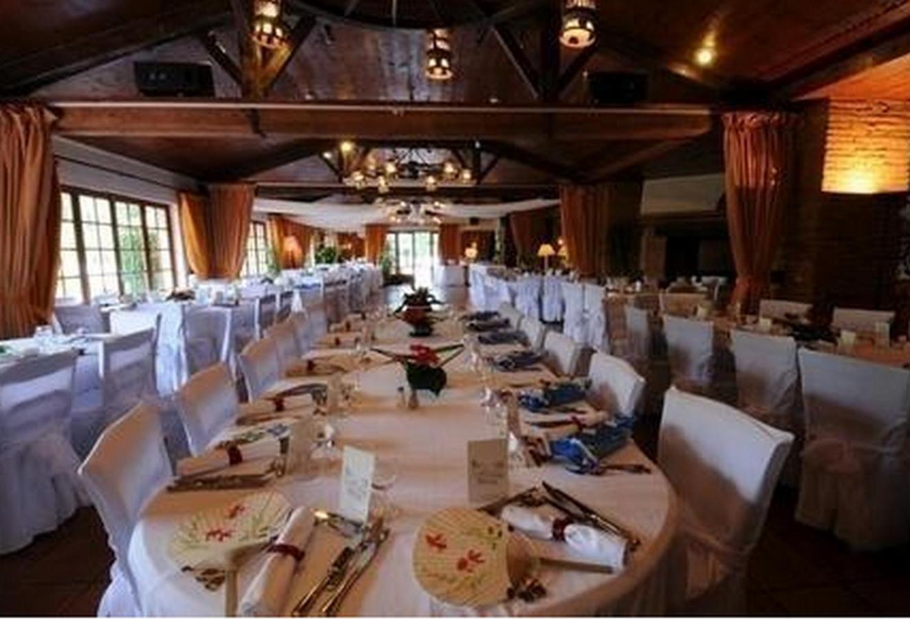 Готель Le Ratelier Montaigut-sur-Save Екстер'єр фото
